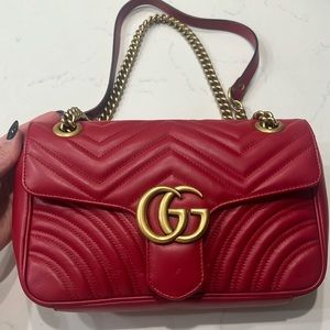 GUCCI Small Marmont Matelasse Shoulder
